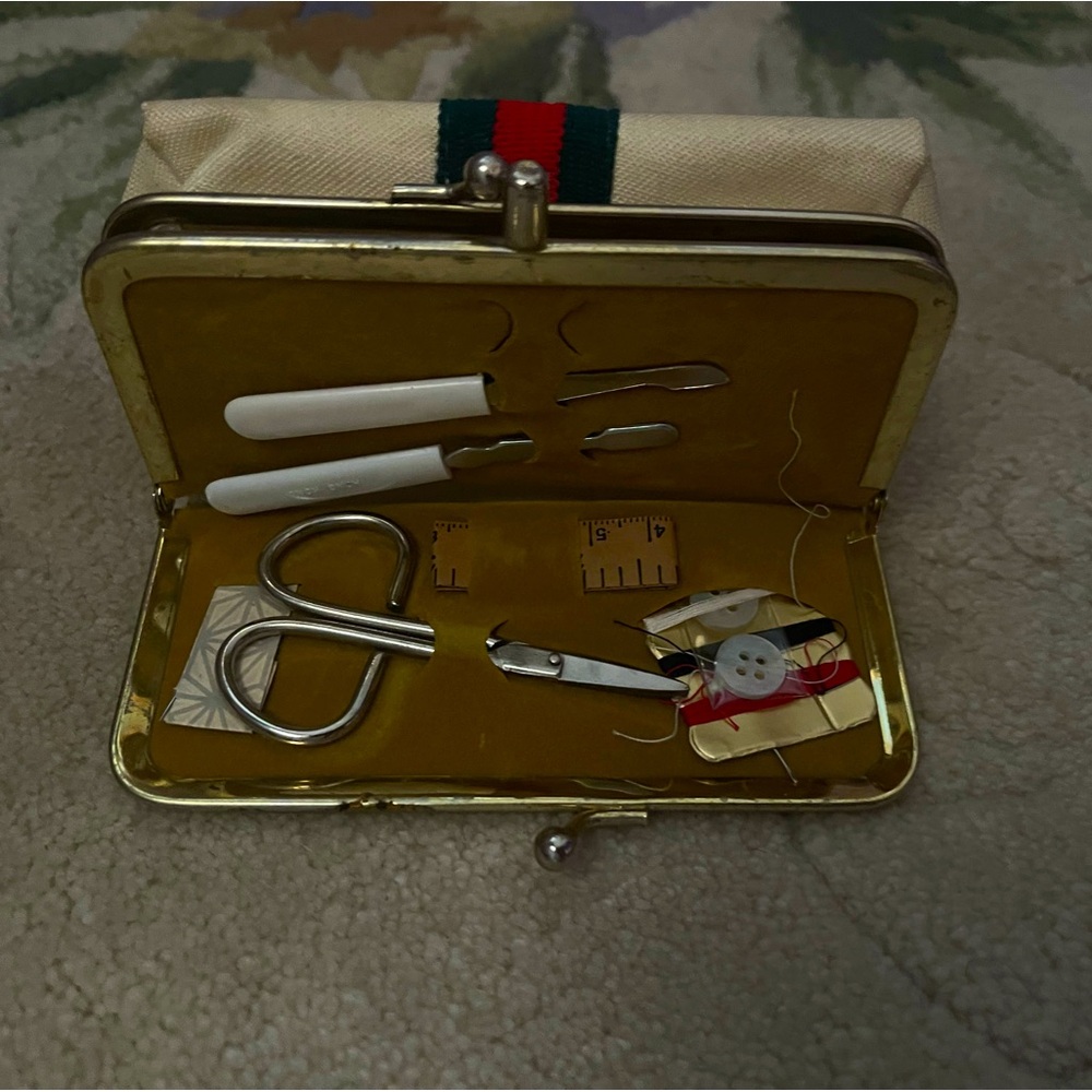 Vintage Gucci coin purse
